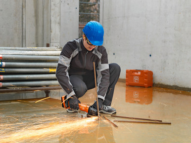 Fein 71200161090 - Ccg18-115Bl Basic Set Cordless 4-1/2 In. Angle Grinder 18V