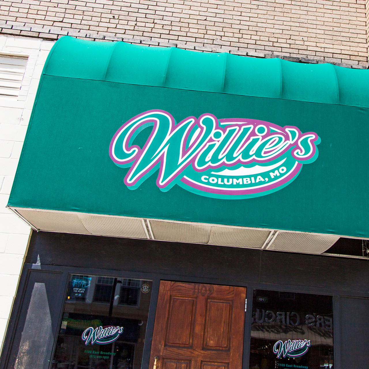 Willies Pub & Pool