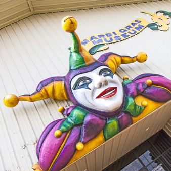 Wander through displays of elaborately themed costumes and memorabilia at Krewe of Gemini Mardi Gras Museum. See the colorful parade floats featured during northwest Louisianas Mardi Gras.