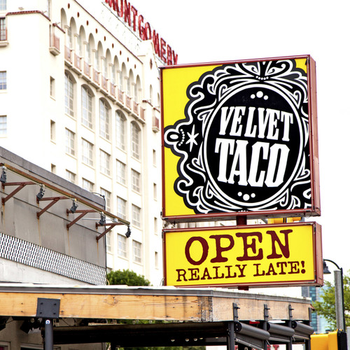 This late-night haunt supplies globally-inspired tacos with housemade corn tortillas in a hip setup. This late-night haunt supplies globally-inspired tacos with housemade corn tortillas in a hip setup.