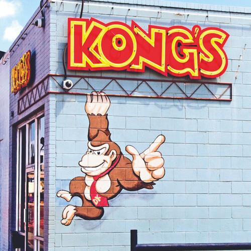 Known mostly as the Texas Tech University hangout for burgers & basic eats, Cricket's Draft House + Grill  offers many draft beers, pool tables & games. Known mostly as the Texas Tech University hangout for burgers & basic eats, Cricket's Draft House + Grill  offers many draft beers, pool tables & games.