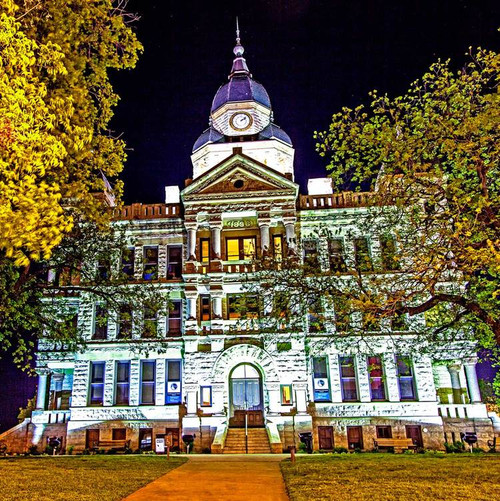 Surrounding a courtyard, this sulken city hall features many of its citys characteristics  its a small town filled with whimsical charm that many have a hard time staying away from. Not only do locals come here to pay bills and take care of specific needs, but theyre also invited to hangout around the building (respectfully) and attend any public events. Surrounding a courtyard, this sulken city hall features many of its citys characteristics  its a small town filled with whimsical charm that many have a hard time staying away from. Not only do locals come here to pay bills and take care of specific needs, but theyre also invited to hangout around the building (respectfully) and attend any public events.