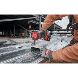 Milwaukee M18 FUEL SURGE 1/4 in. Hex Hydraulic Driver Kit with (2) Batteries and Charger