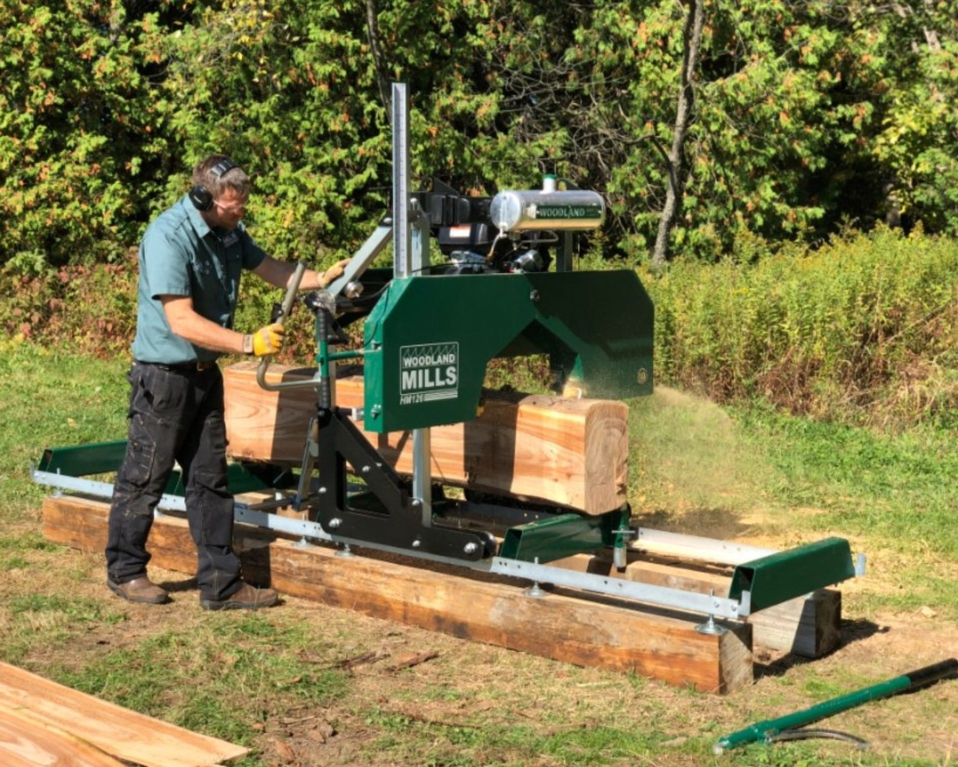 HM126 Portable Sawmill | Woodland Mills