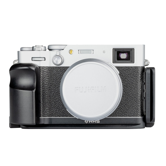 Front view of Fuji X100VI L-Bracket and Grip Set on camera Front view of Fuji X100VI L-Bracket and Grip Set on camera