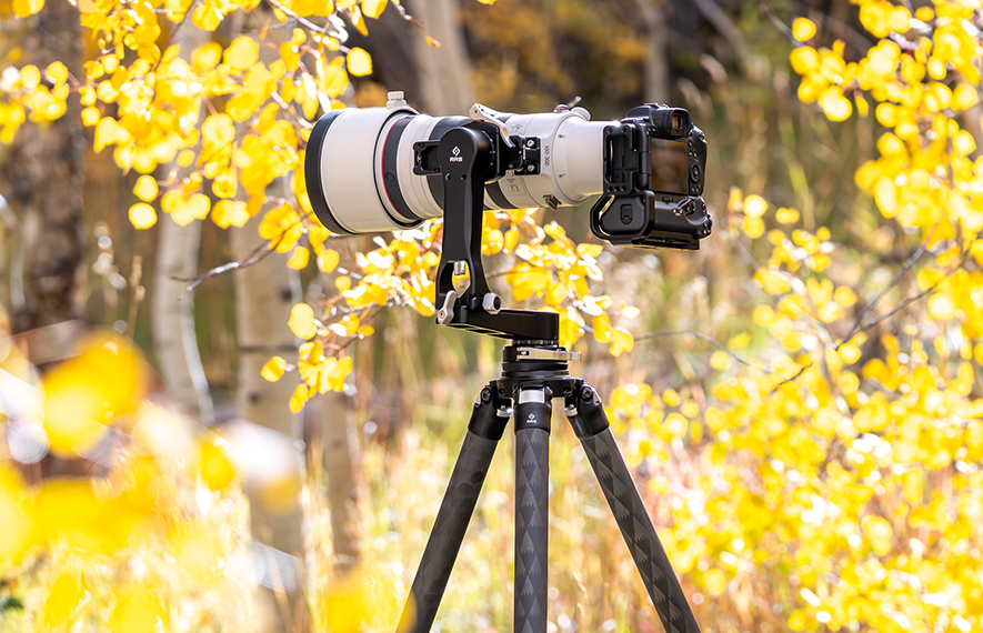 Customize your setup with a leveling base, QD strap, interchangeable feet and more