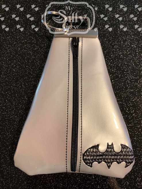 5x7 Triangle Zip Pouch Medium Bat Hero