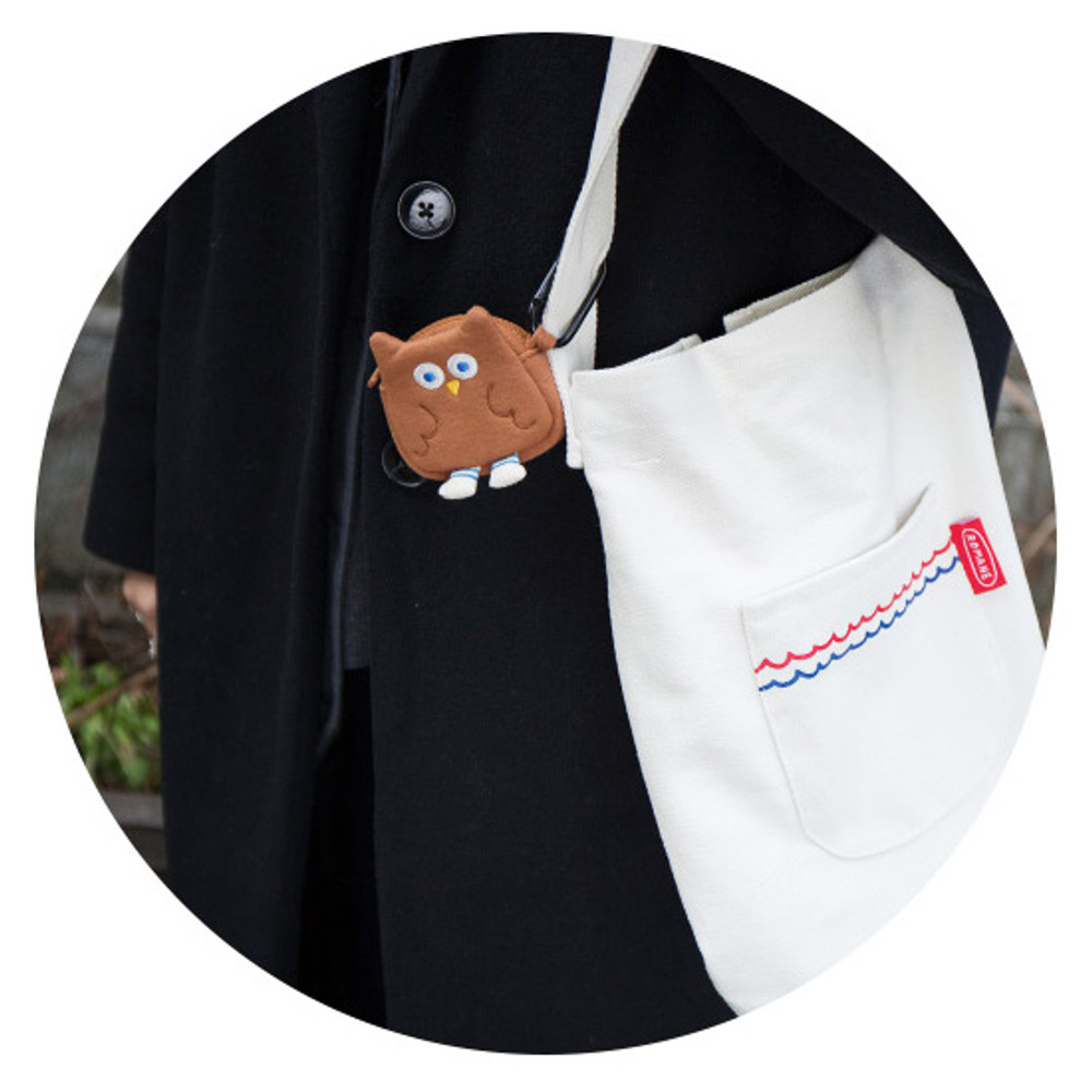 Comes with key holder- ROMANE Brunch brother AirPods zipper pouch bag