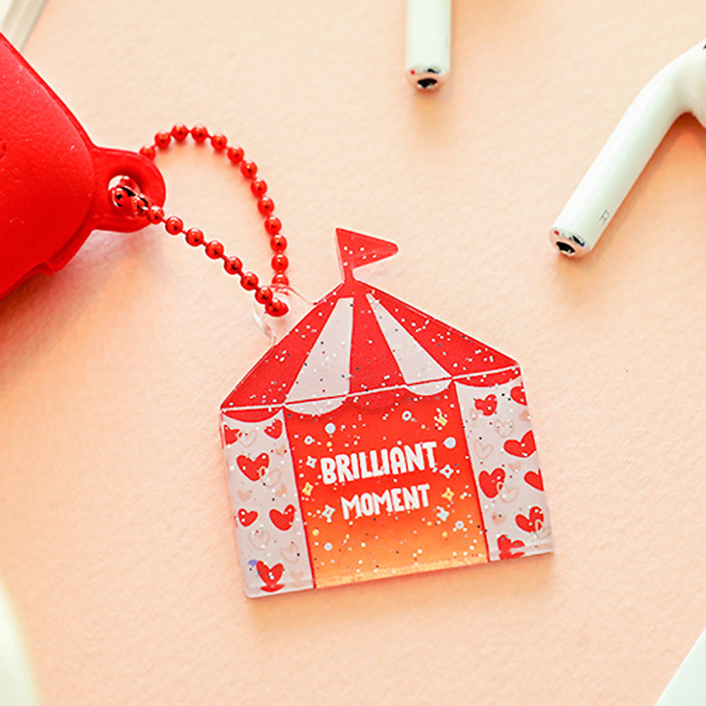 Brilliant moment - Oh-ssumthing O-ssum shiny charm with chain strap