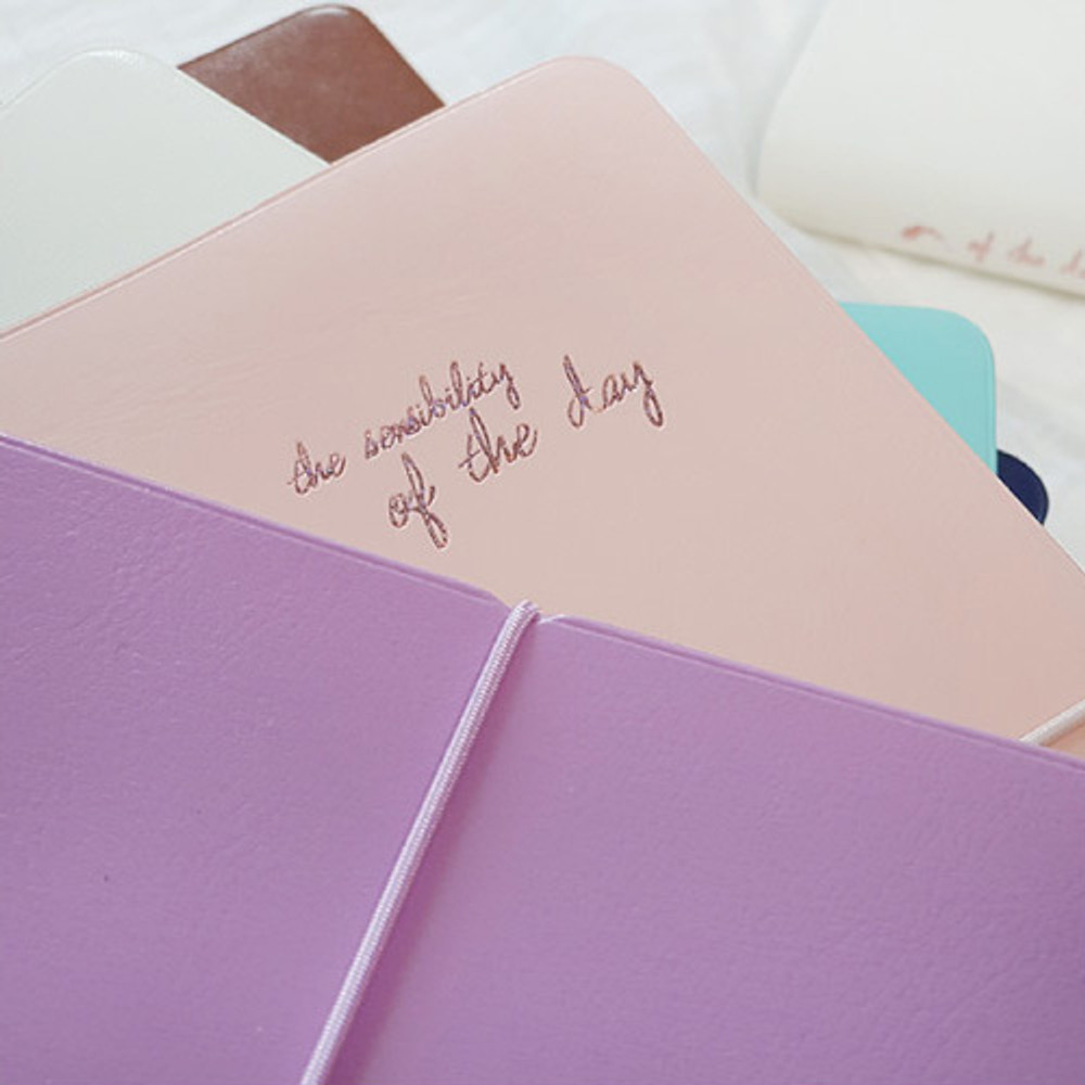 Elastic band - ICIEL 2021 of the day large dated weekly diary planner