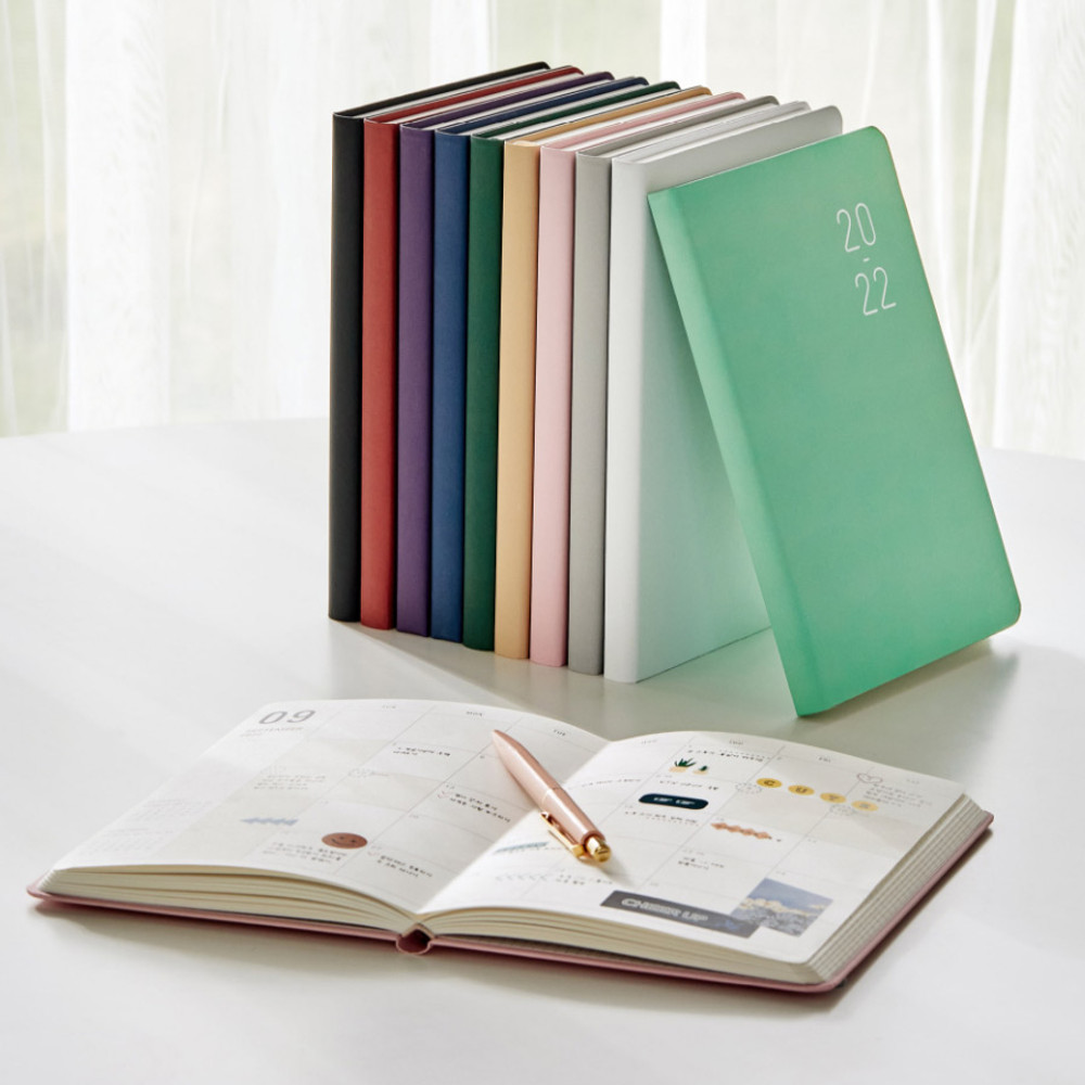 Ardium 2022 Basic Dated Weekly Diary Planner 