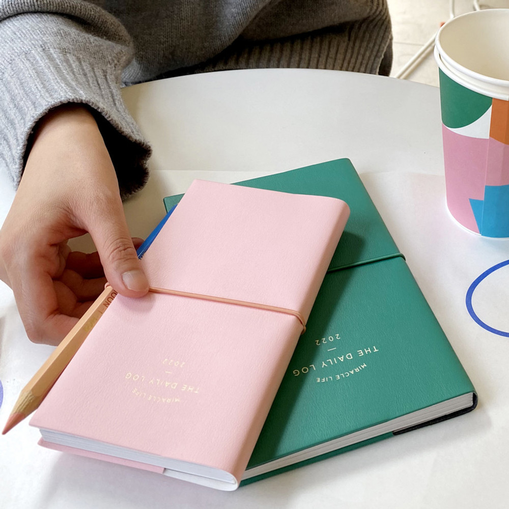 GMZ 2022 Daily Log Small Dated Weekly Diary Planner