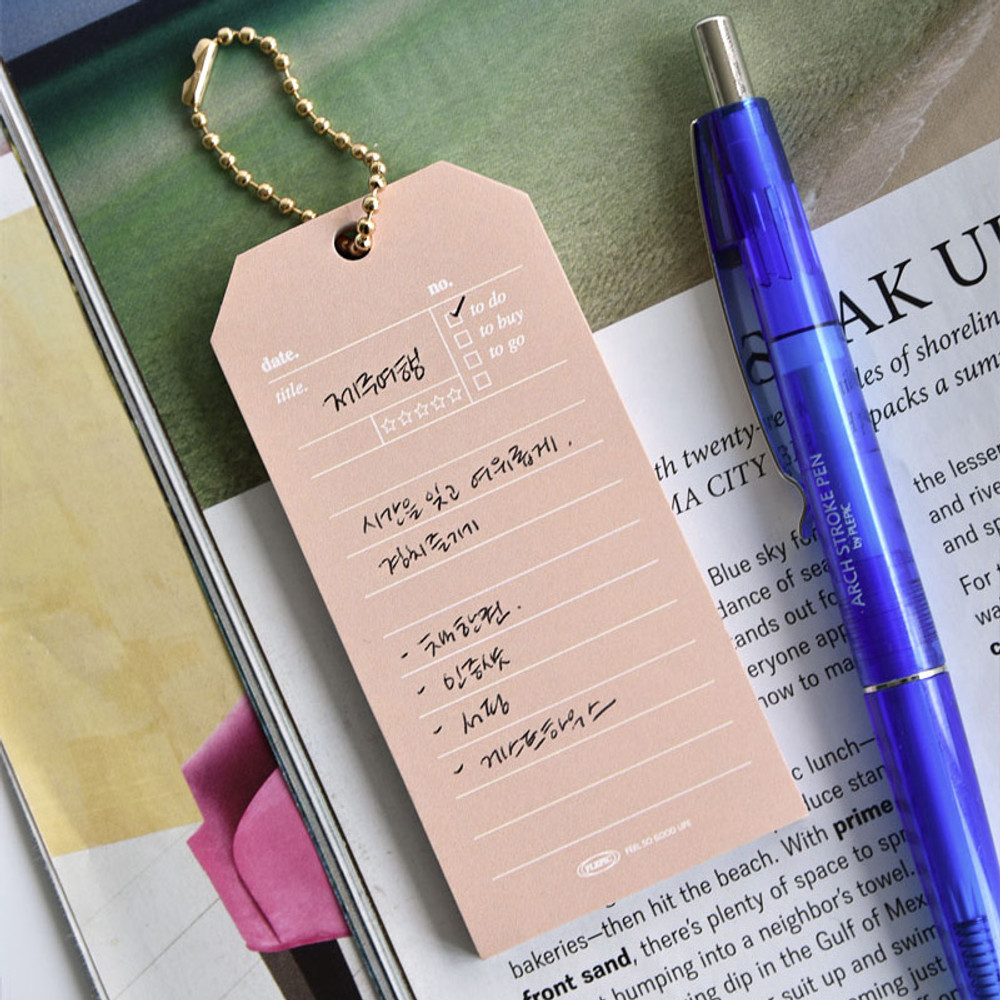 Usage example - Play Obje Nude Label Sticky Notepad with Ball Chain