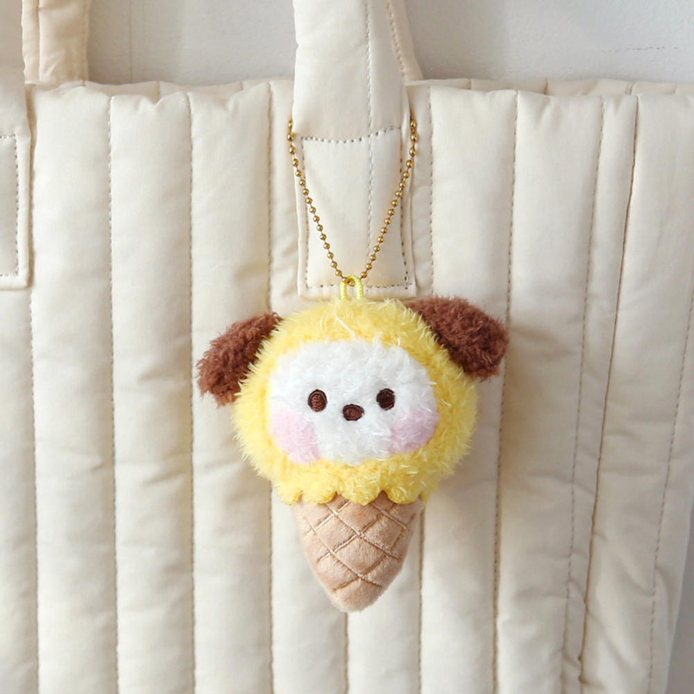 usage example of BT21 Minini Chimmy Ice Cream Plush Keyring Keyclip