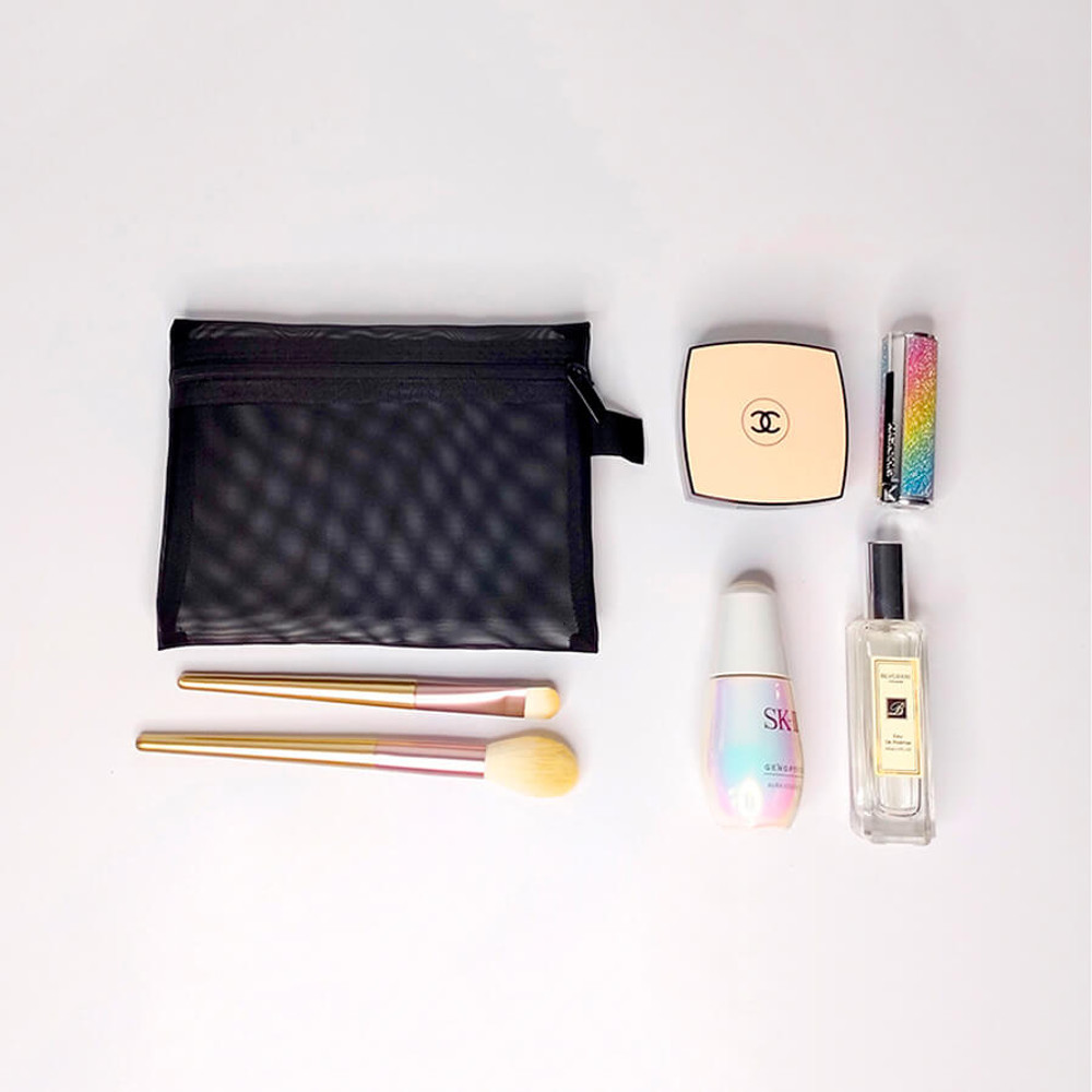 Usage example of Brisk Style Medium Mesh Zipper Makeup Bag