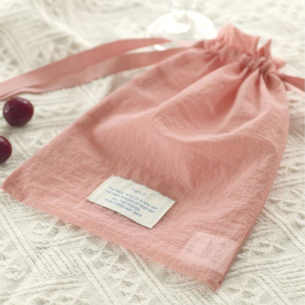Usage example of Paperian Mello Drawstring Pouch
