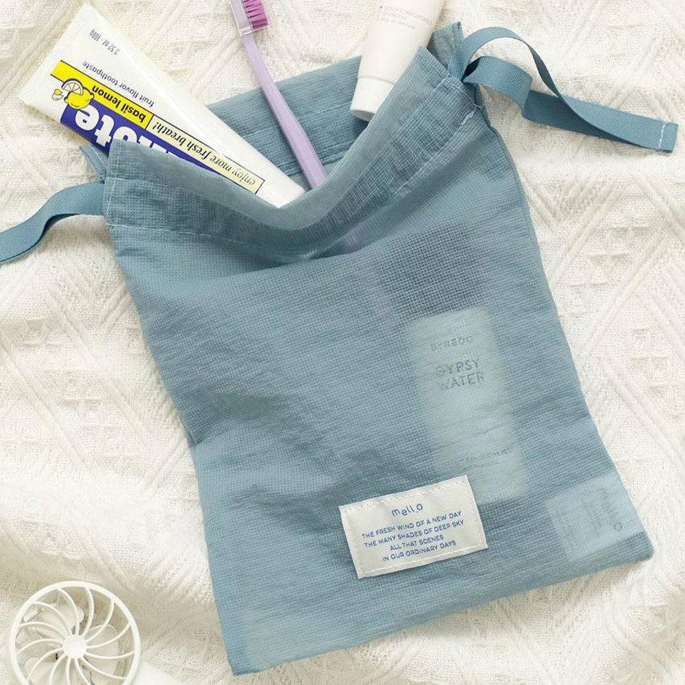 Usage example of Paperian Mello Drawstring Pouch