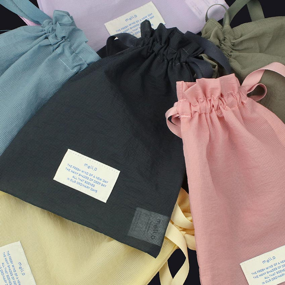 Usage example of Paperian Mello Drawstring Pouch