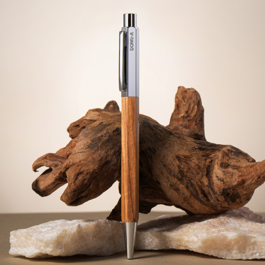 Dong-A 1946 Rosewood Hexagon Pen | 0.7mm Hybrid Black Ink