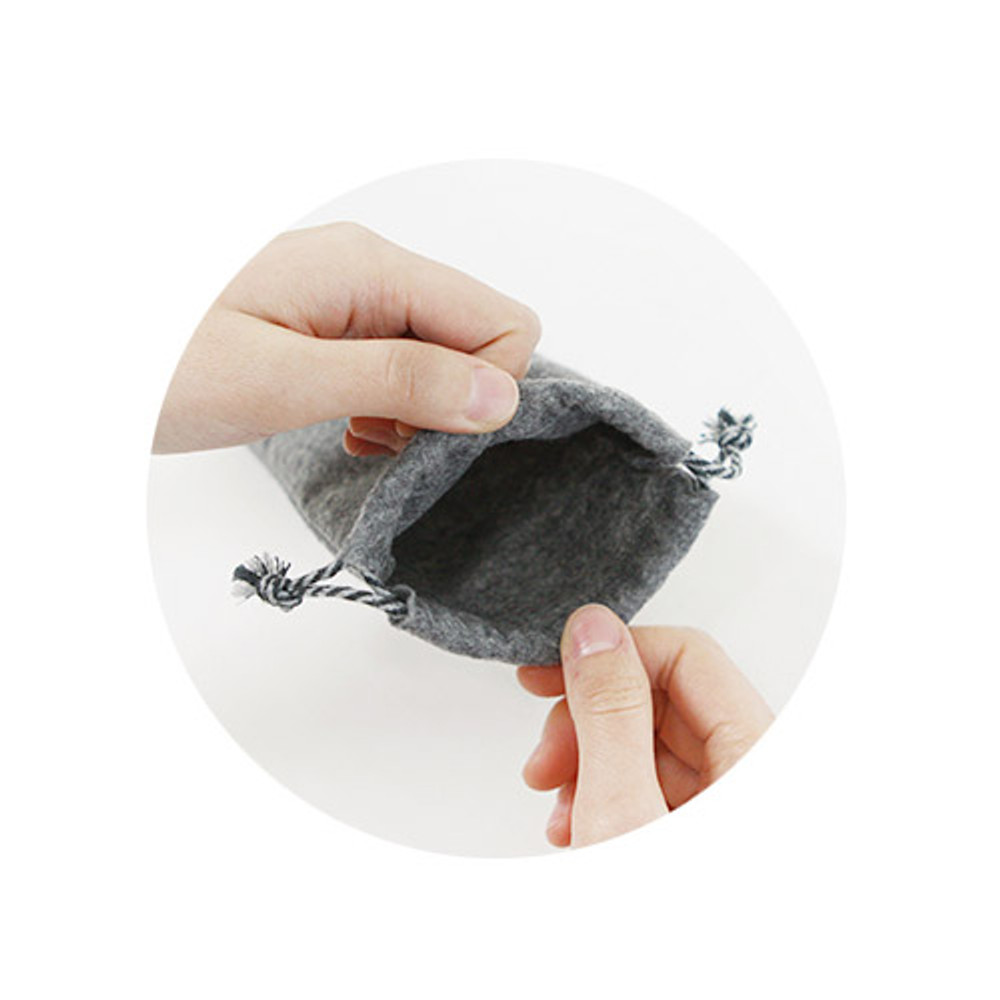 Inside of The Basic felt long drawstring pouch ver.3