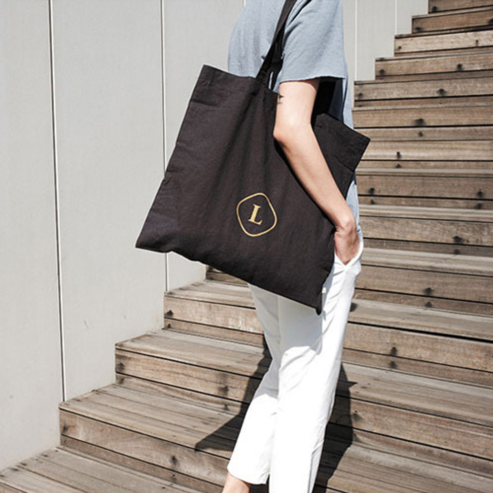 Longchamp Single Pocket Shoulder Bags