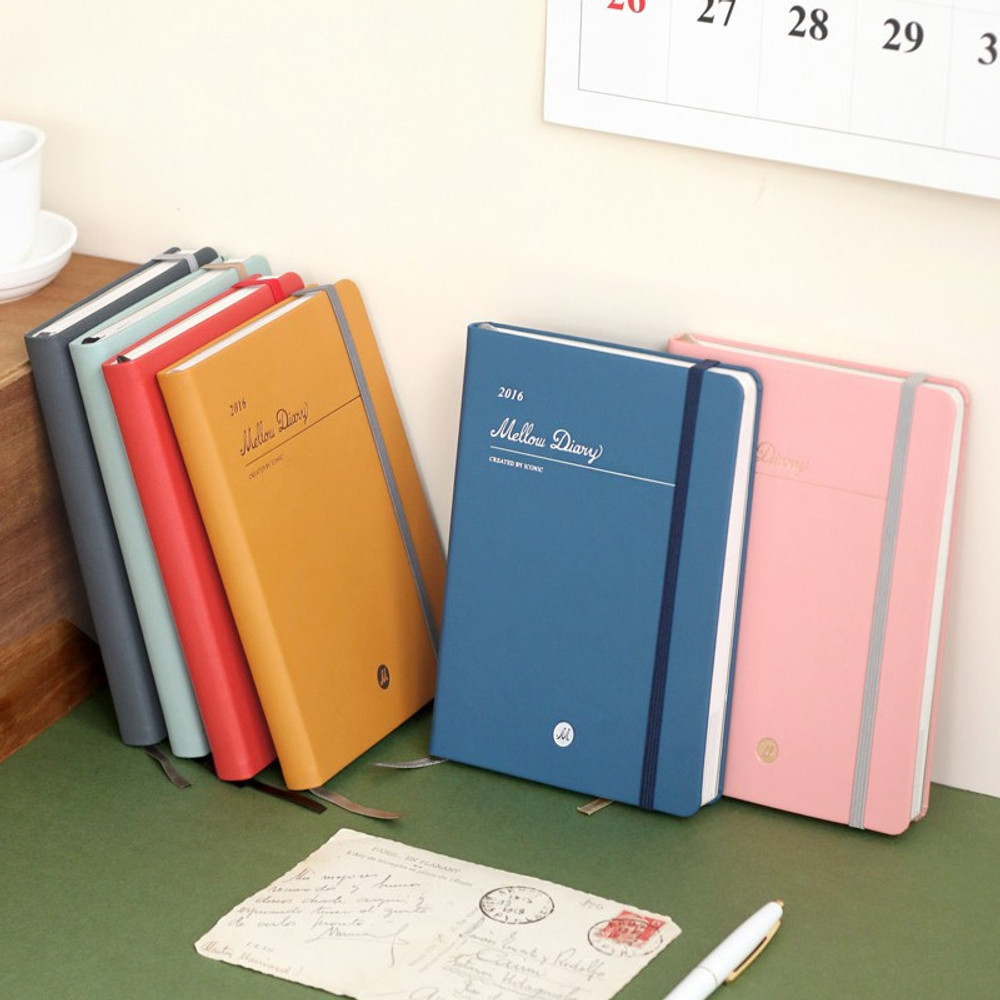 2016 Iconic Mellow illustration dated diary