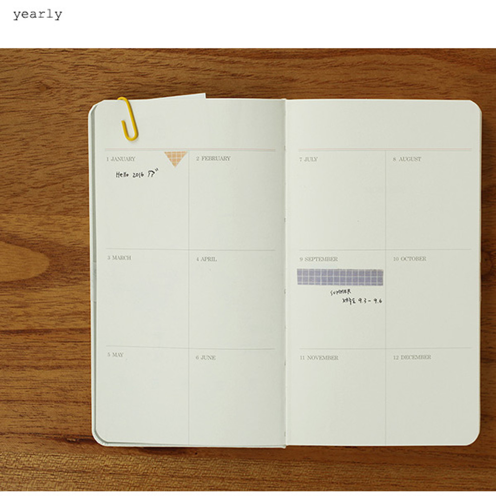 Yearly - 2016 moment small undated diary