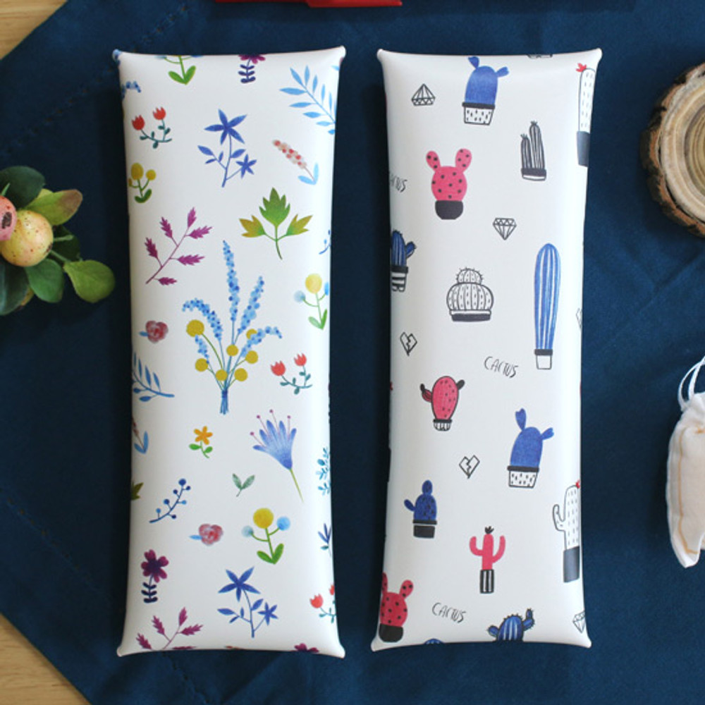 Cactus flower pattern folding pencil case