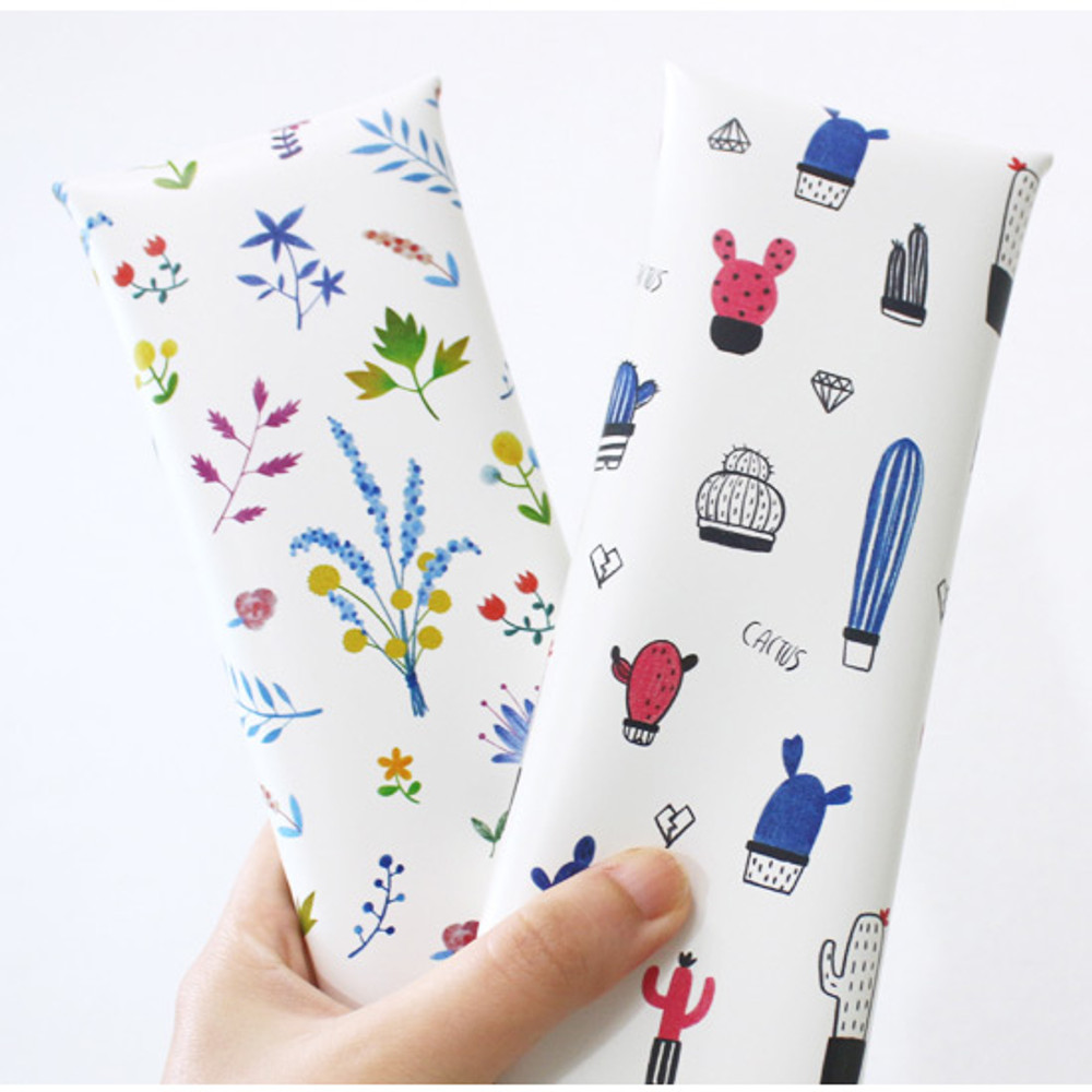 Cactus flower pattern folding pencil case