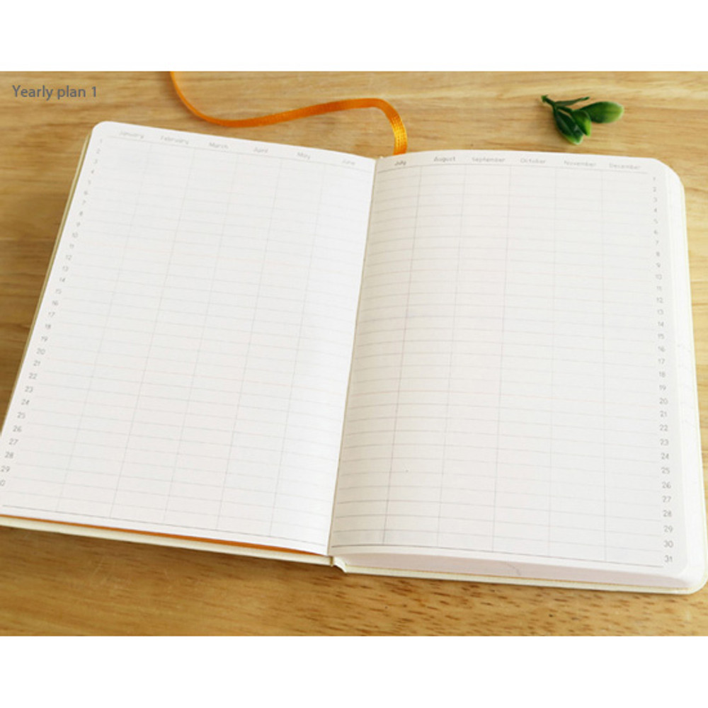 Yearly plan 1 - Molang weekly undated diary scheduler 