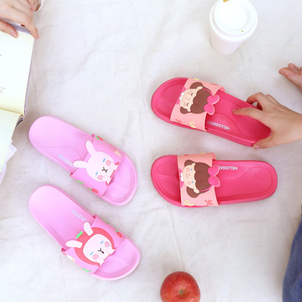 Hellogeeks petite PVC slide sandal