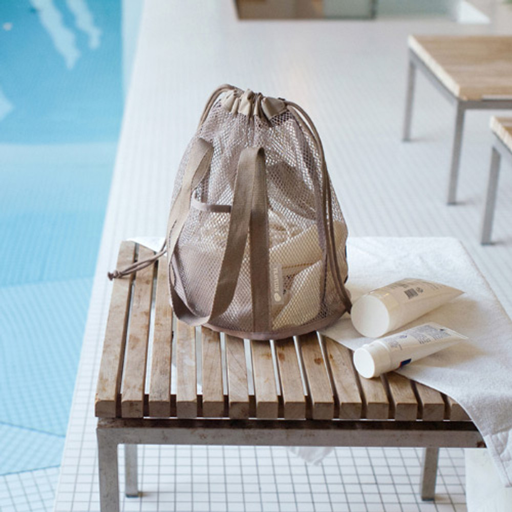 Byfulldesign Travelus mesh bucket tote travel bag - fallindesign