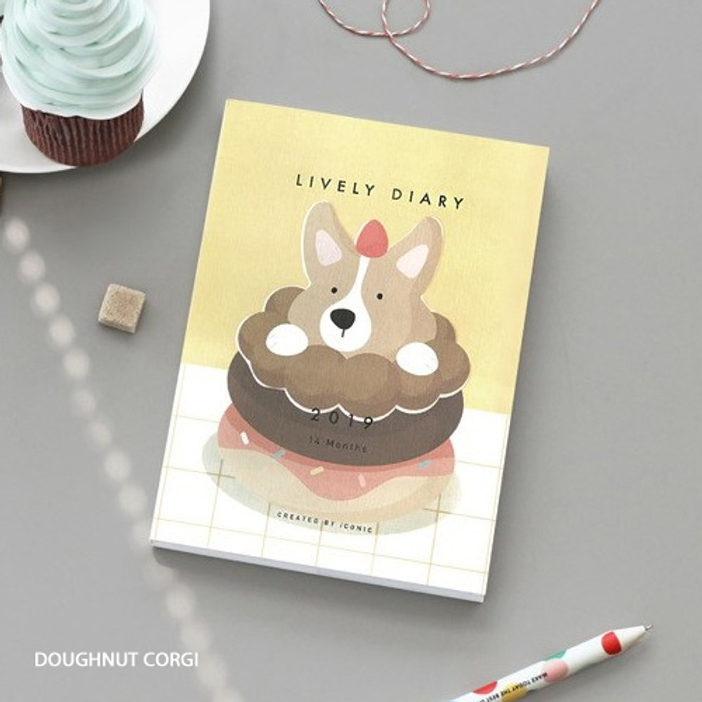Doughnut corgi - 2019 Lively illustration dated weekly diary