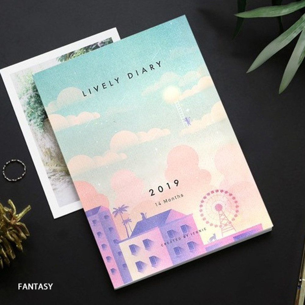 Fantasy - 2019 Lively illustration dated weekly diary