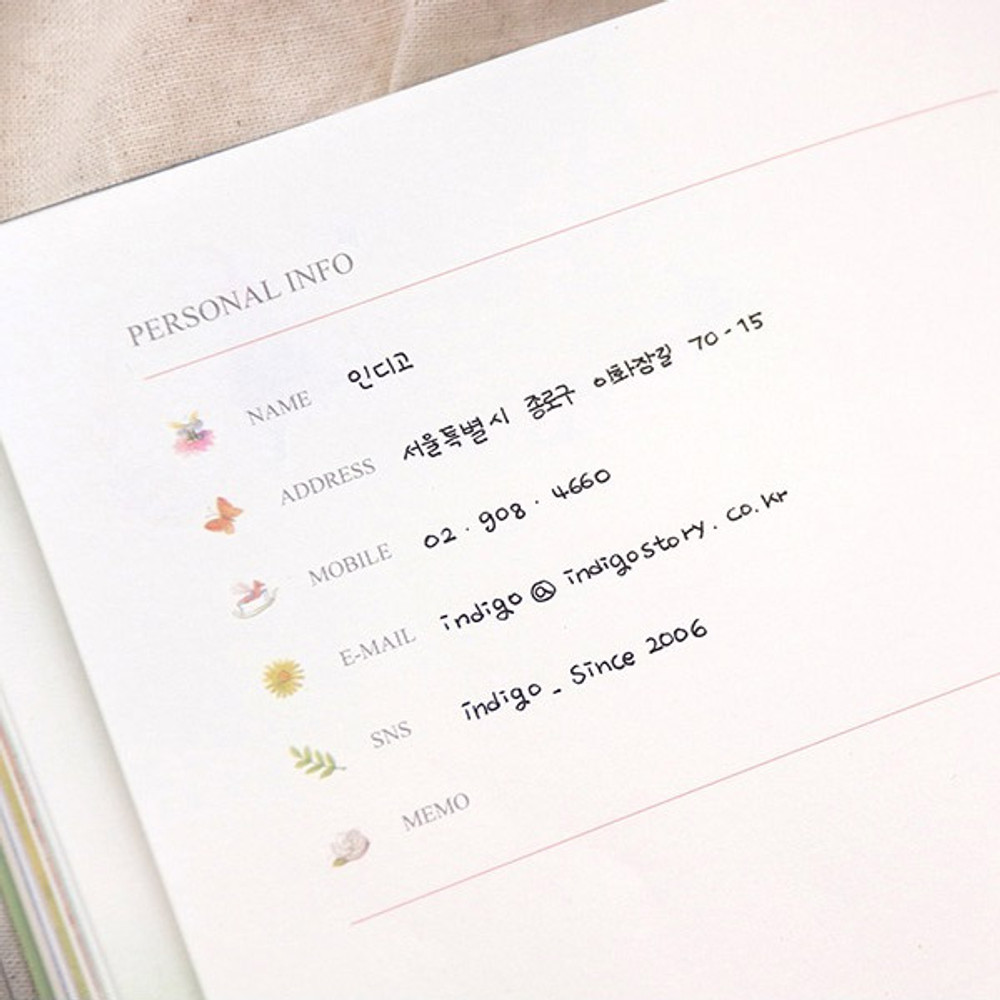 Personal data - Indigo Classic story undated monthly diary