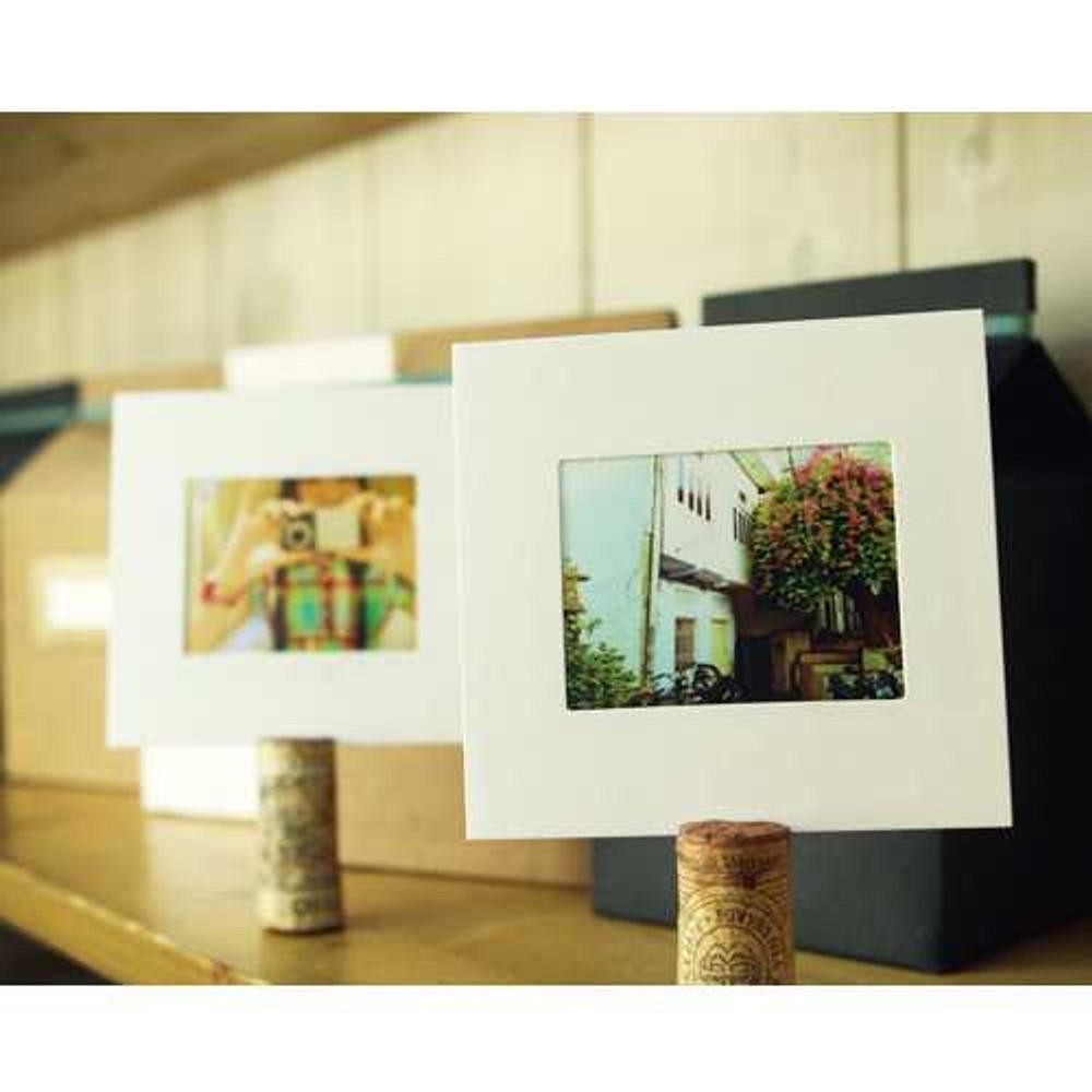 Moods&Views 4X6 White paper photo frame set of 10 sheets