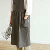Example of use - Dailylike Shadow gray frill linen cross back apron