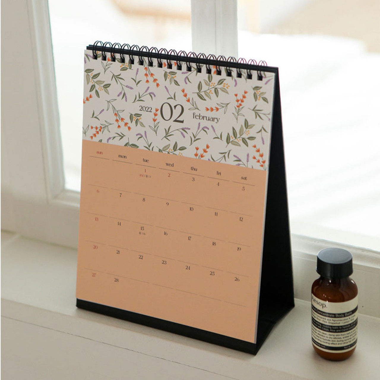 Dailylike 2022 Rendezvous Monthly Standing Desk Calendar