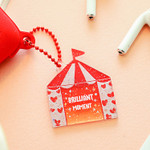 Brilliant moment - Oh-ssumthing O-ssum shiny charm with chain strap