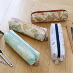 World map pattern zipper pencil case