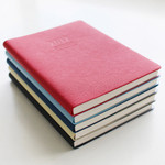 Record medium weekly dated planner