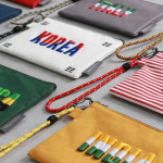 National small pouch with detachable strap