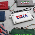 National small pouch with detachable strap