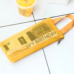 Example of use - Livework A low hill handle mesh travel zipper pouch