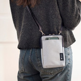 Usage example - Byfulldesign Light crossbody bag with detachable strap