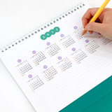 Usage example - Indigo 2022 Prism monthly desk standing calendar