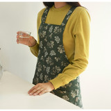 Example of use - Dailylike Lace flower pattern linen cross back apron