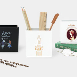 Bookfriends World literature steel pencil cup pen holder