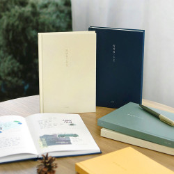 Iconic Daily Collection Dateless Daily Journal