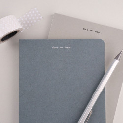 Dash and Dot Documoment Dateless Weekly Planner